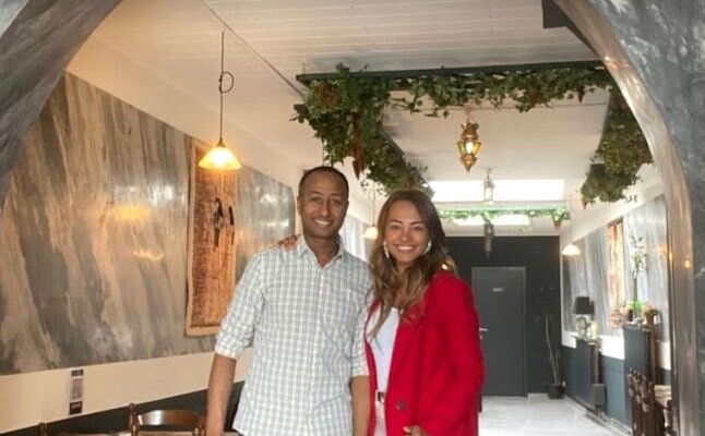 De eigenaar Ahmed Bearm met zijn dochter Yasmine Bearm