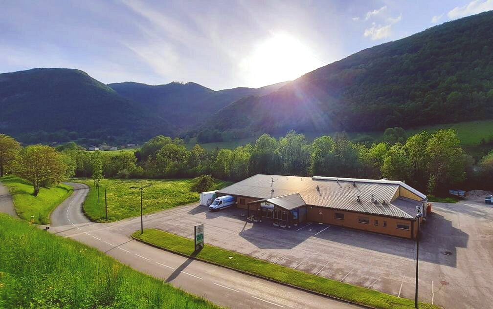 Comté Extra vieux AOP (18 mois et +) 2.3 : Fromagerie de l'Abbaye - Chézery  Forens