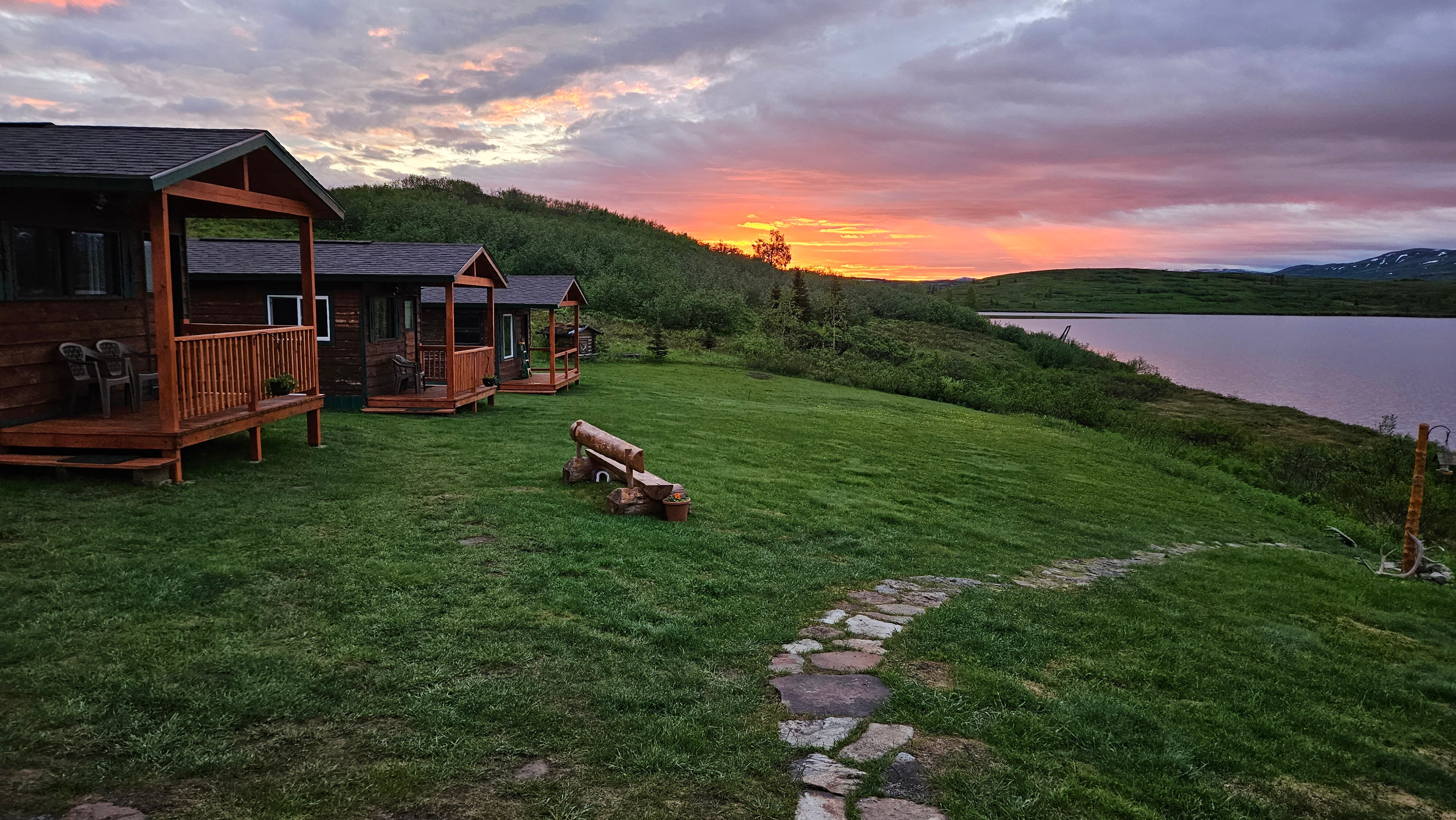 Caribou Lodge Alaska Hiking: Pictures & Reviews - Tripadvisor