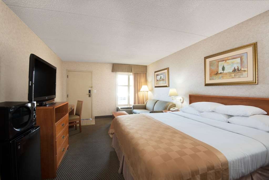 TRAVELODGE BY WYNDHAM PUEBLO 54 7 1 Updated 2023 Prices Hotel   Standard King Bed Room 