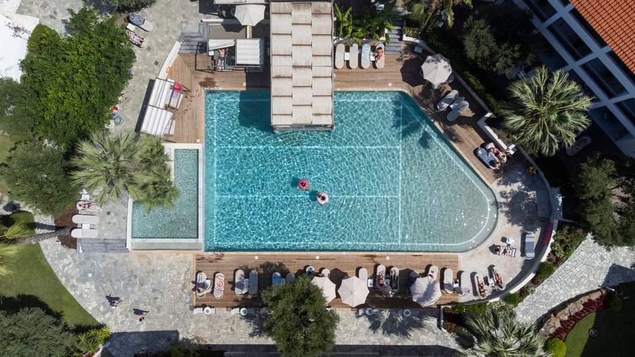 PANORAMIC POOL VIEW