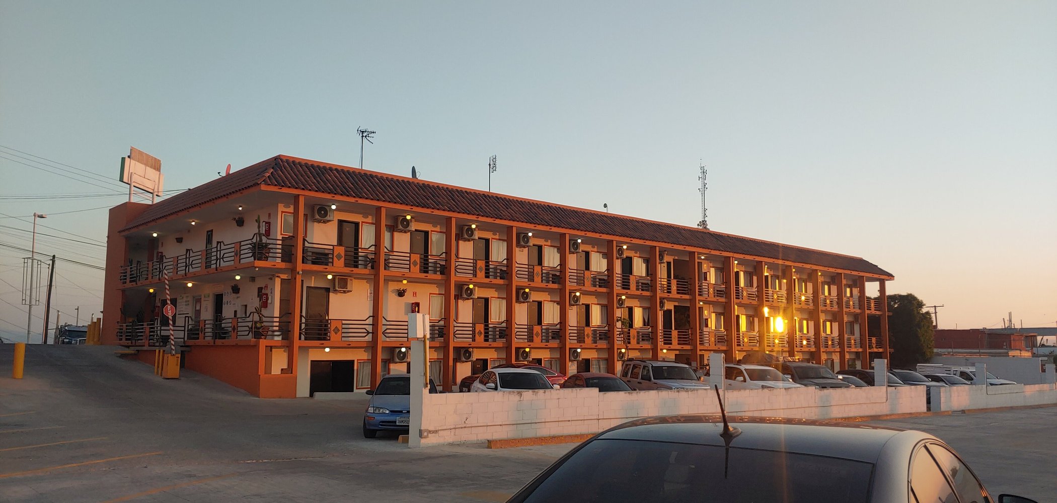 Hotel Cucapa image