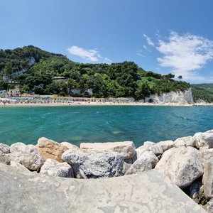 Strand optie 35 min auto Sirolo 