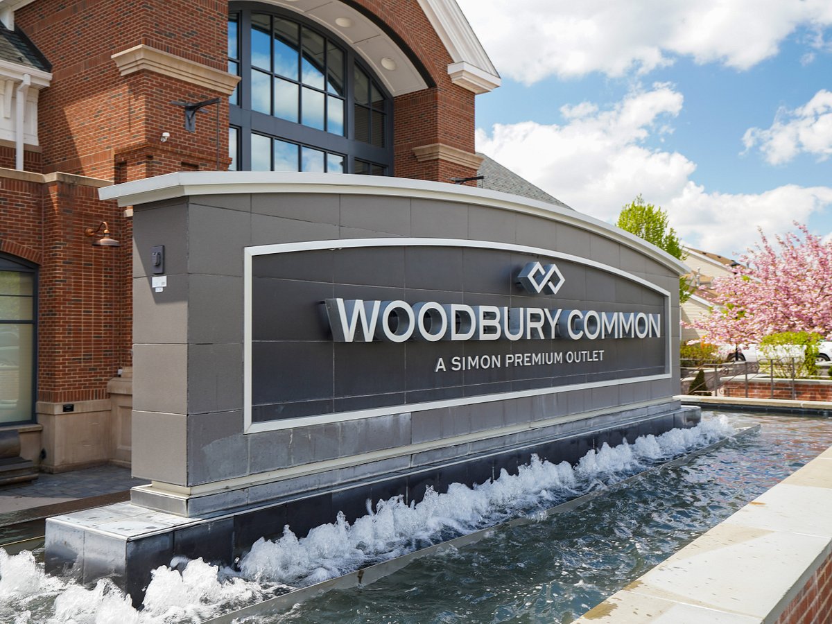 WOODBURY COMMON PREMIUM OUTLETS: All You Need to Know BEFORE You Go (with  Photos)