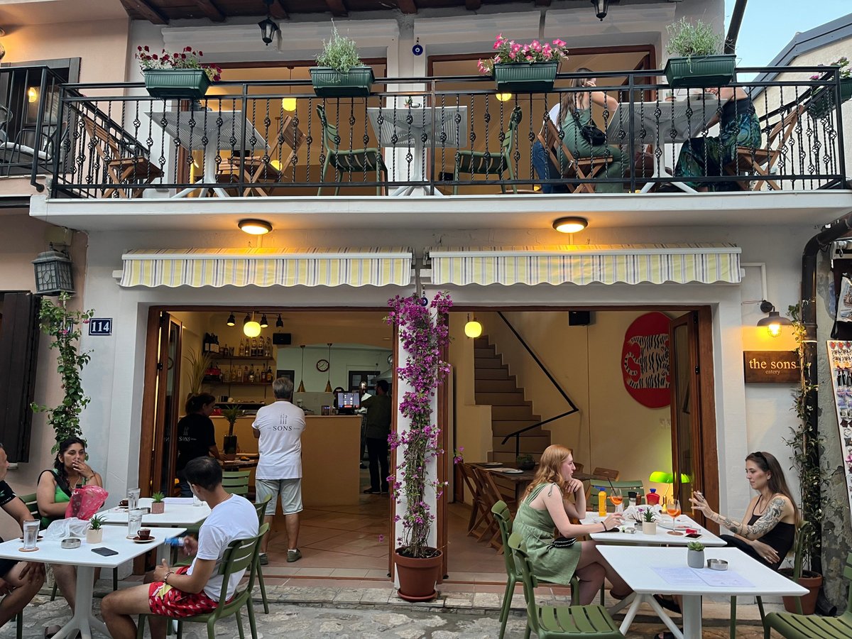 restaurant and bar - Picture of Hotel Stara Skola, Sloup - Tripadvisor