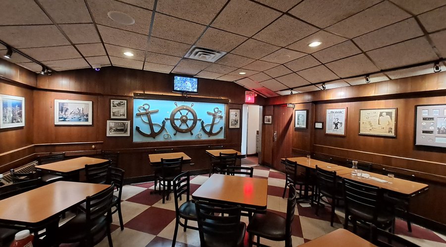 Twin Anchors Restaurant & Tavern