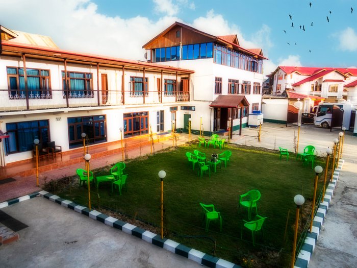 hotel srinagar inn