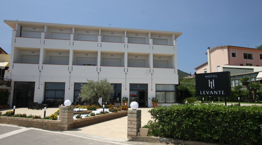 hotel levante