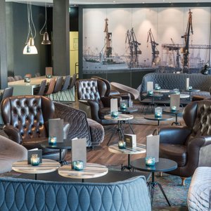 Motel One Hamburg-Altona Lounge