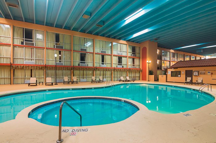 Red Roof Inn Lubbock Pool Pictures & Reviews - Tripadvisor