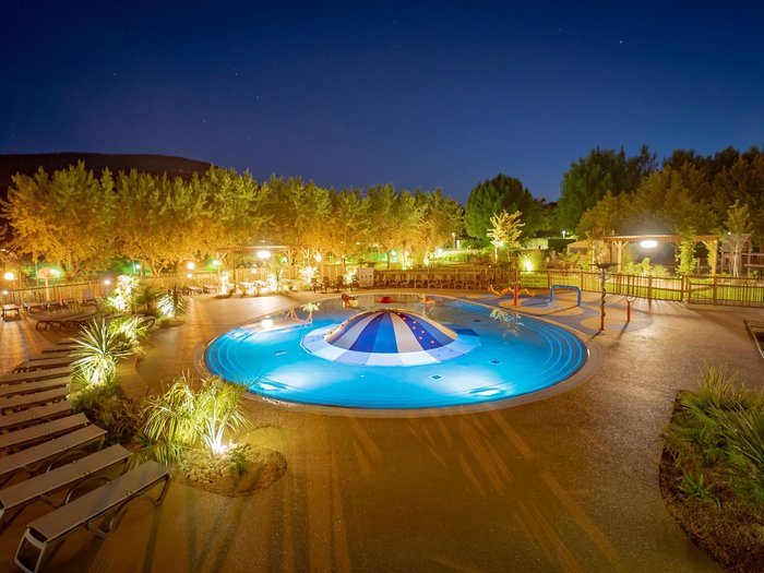 Camping Sandaya Les Rivages Restaurant: Pictures & Reviews - Tripadvisor