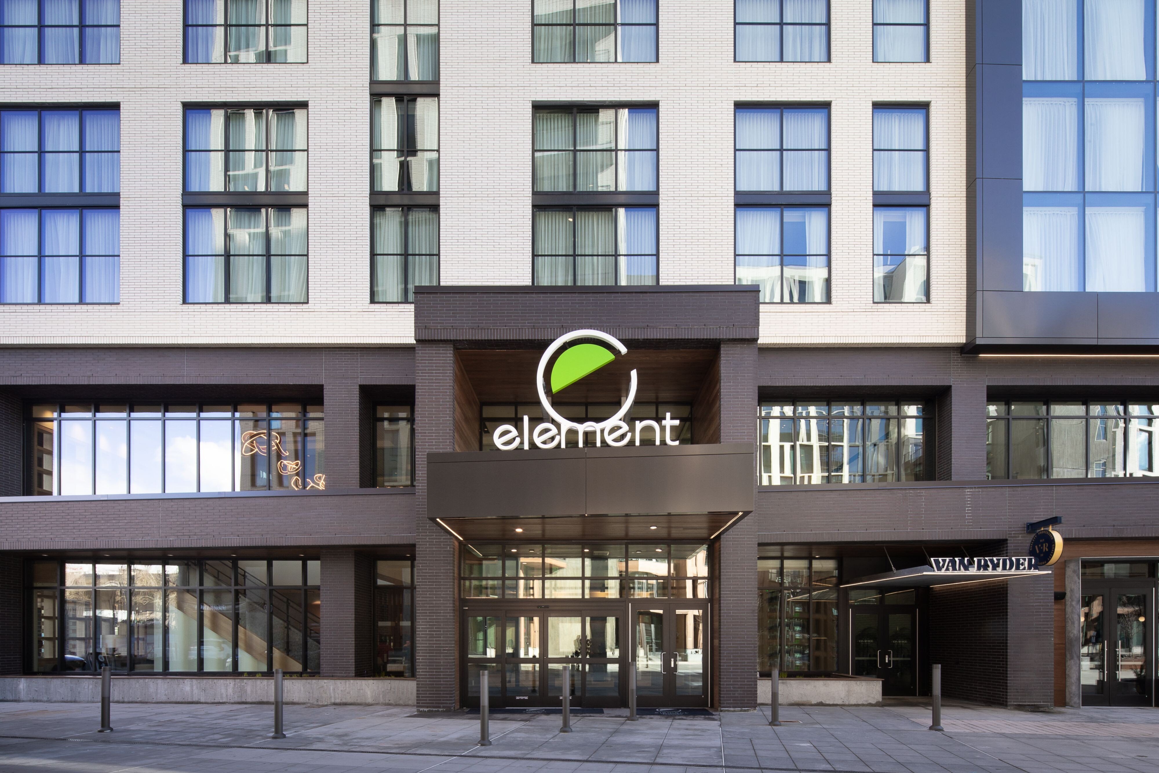 ELEMENT SALT LAKE CITY DOWNTOWN Prezzi E Recensioni 2023   Hotel Exterior Entrance 