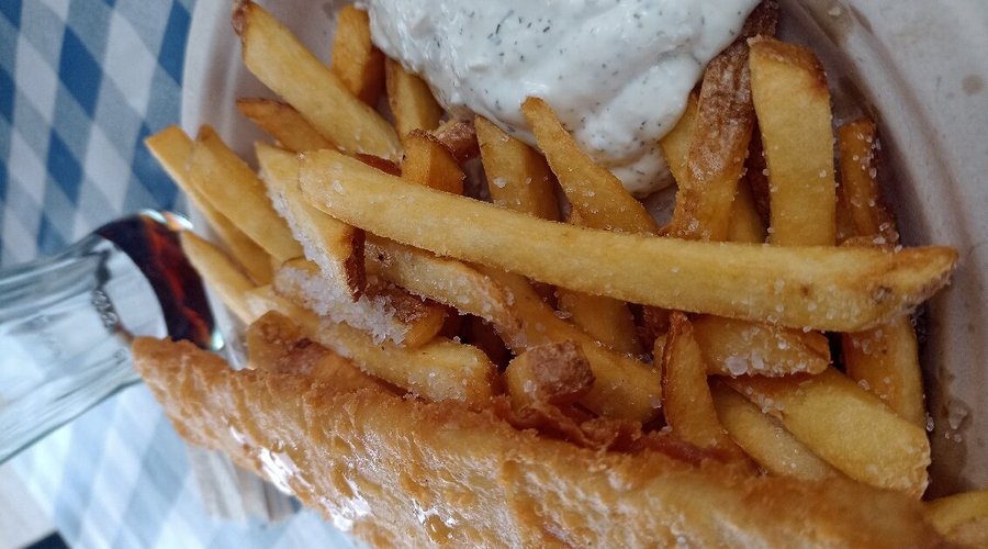 God fish'n'chips, men kartoffelsalaten er ikke noget at råbe hurra for