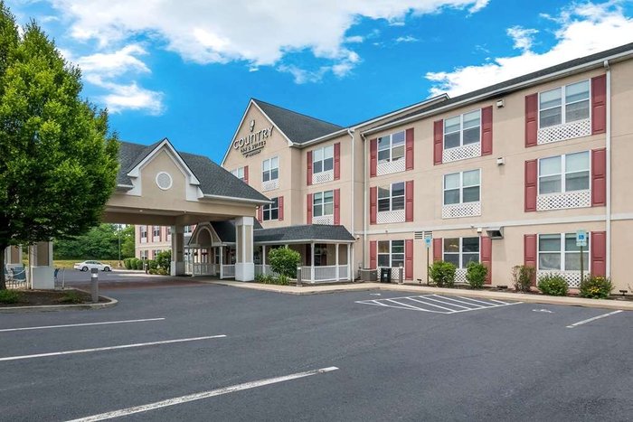 COUNTRY INN & SUITES BY RADISSON, HARRISBURG NORTHEAST (HERSHEY), PA ...