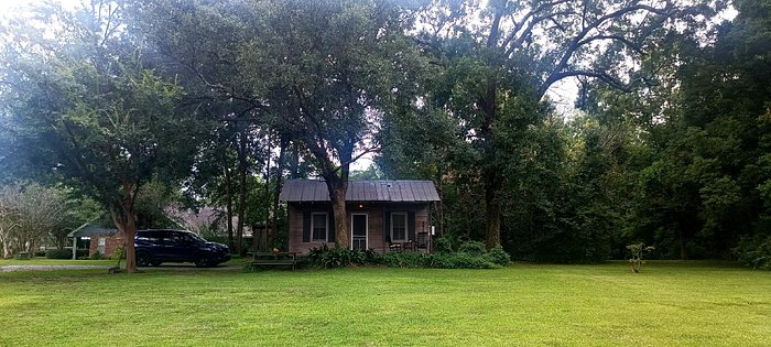 Louisiana B&B :: Country Garden Cottage near Lafayette, LA