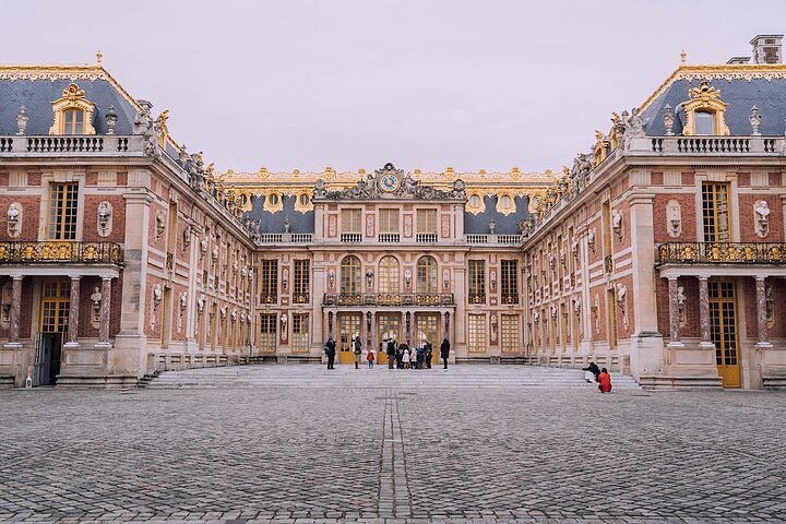 2024 Excursion to discover the Versailles Monarchy