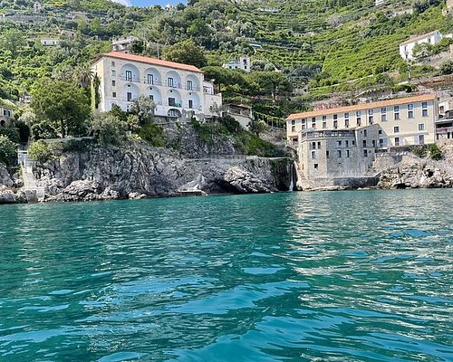 amalfi coast boat tour from maiori