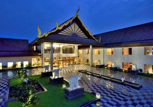 Radisson Blu Plaza Resort & Convention Centre, Karjat in Khandpe