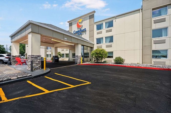 COMFORT INN MAYFIELD HEIGHTS CLEVELAND EAST $98 ($̶1̶1̶9̶) - Prices ...