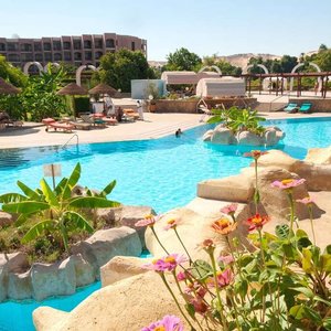 Pool - outdoor