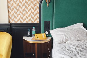 Room & Suite