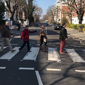 Top 5 Tips For The Beatles Abbey Road Crossing In London!