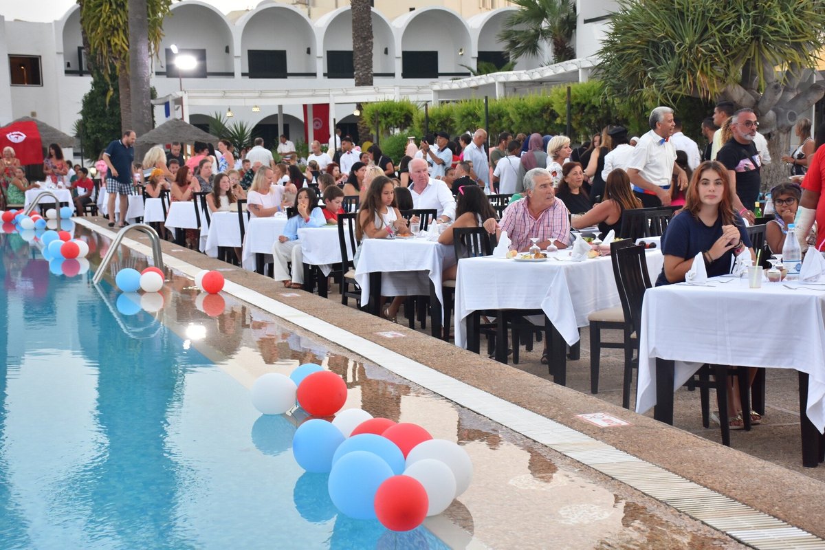 Hammamet Beach Restaurant: Pictures & Reviews - Tripadvisor