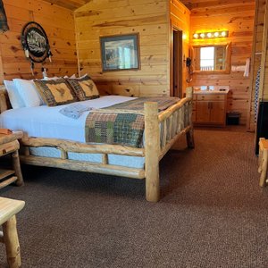 Standard king bed cabin