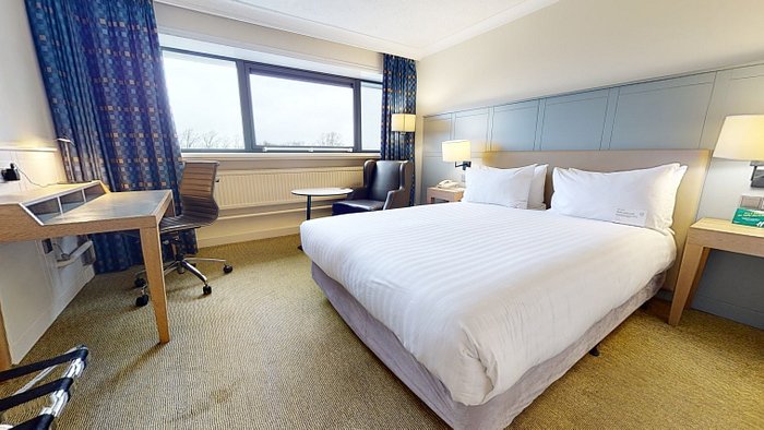 Holiday Inn Cardiff City Centre • A modern, accessible hotel • Visit Cardiff