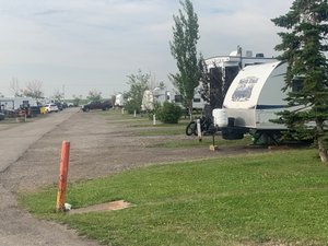 MOUNTAIN VIEW CAMPING - Campground Reviews (Calgary, Alberta)