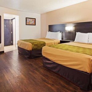 Guest bedroom