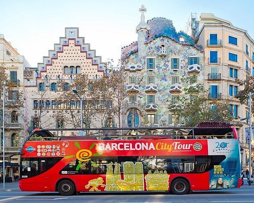 bus tour of barcelona city