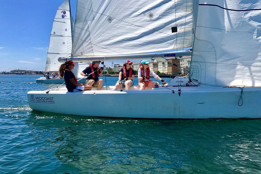 newcastle yacht club sailing lessons
