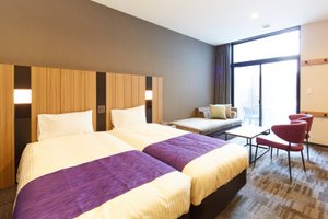 Room & Suite