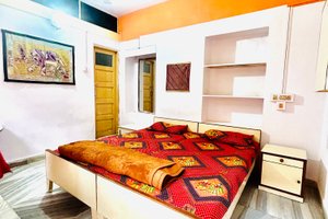 Room & Suite