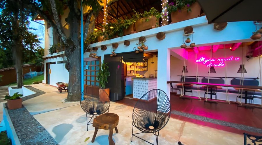 Nuestro Bar