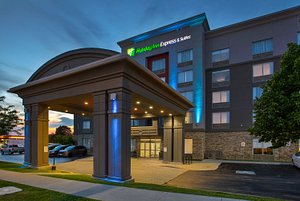 Holiday Inn Express & Suites Kingston Central, an IHG Hotel in Kingston