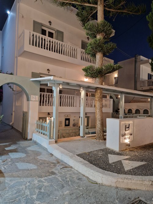 LEFKOTHEA HOTEL - Updated 2024 Prices & Reviews (Santorini/Kamari)