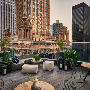 Cerise's 26th floor rooftop deck featuring stunning views of Chicago's cityscape