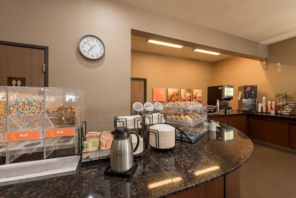 COMFORT INN & SUITES $128 ($̶1̶4̶4̶) - Updated 2024 Prices & Hotel Reviews - Alamosa, CO COMFORT INN & SUITES $128... 