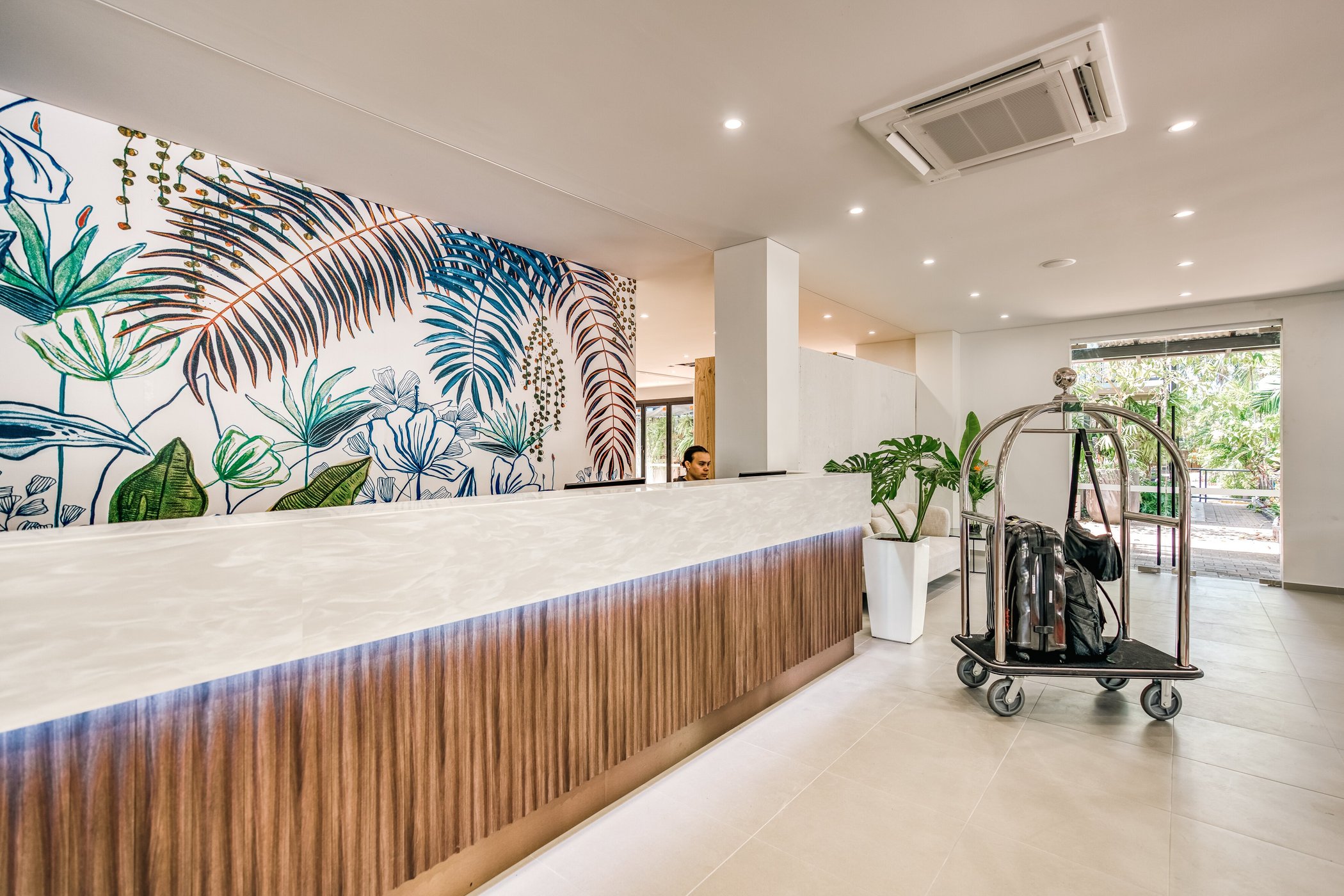 Palms City Resort by null