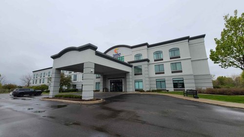 COMFORT INN & SUITES $109 ($̶1̶3̶2̶) - Updated 2024 Prices & Hotel ...