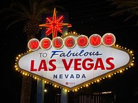 Las Vegas Welcome Sign – Hike America