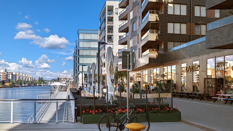 GRADI is at the waterfront in Hammarby. Welcome!