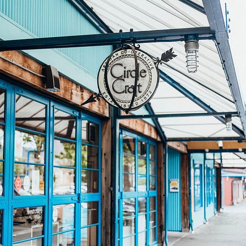 THE 10 BEST Gift & Specialty Shops in Robson Street (Vancouver)