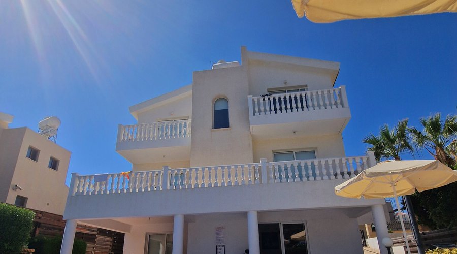 DIAMOND VILLAS - Prices & Lodging Reviews (Cyprus/Chloraka) DIAMOND VILLAS - Prices &  Lodging Reviews (Cyprus/Chloraka)