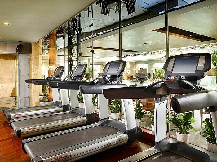 https://dynamic-media-cdn.tripadvisor.com/media/photo-o/29/da/f6/24/health-club-fitness-center.jpg?w=700&h=-1&s=1