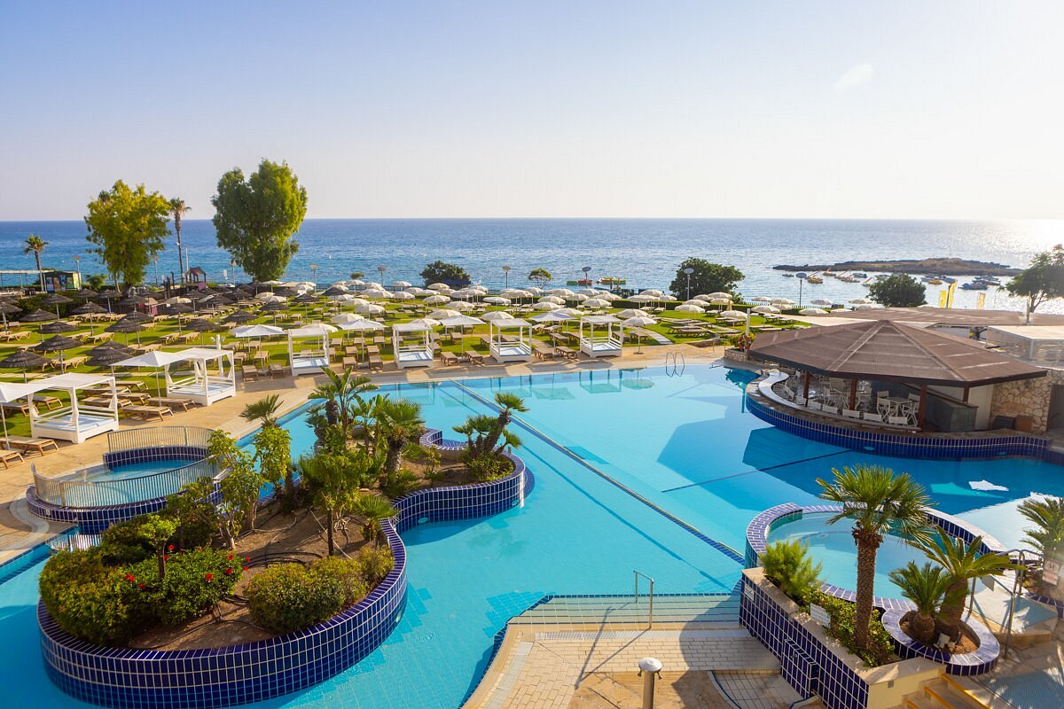 Отель Capo Bay 4*, Протарас, Кипр - отзывы , рейтинг отеля, фото | Купить тур в отель Capo Bay