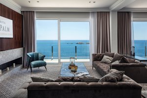 Room & Suite