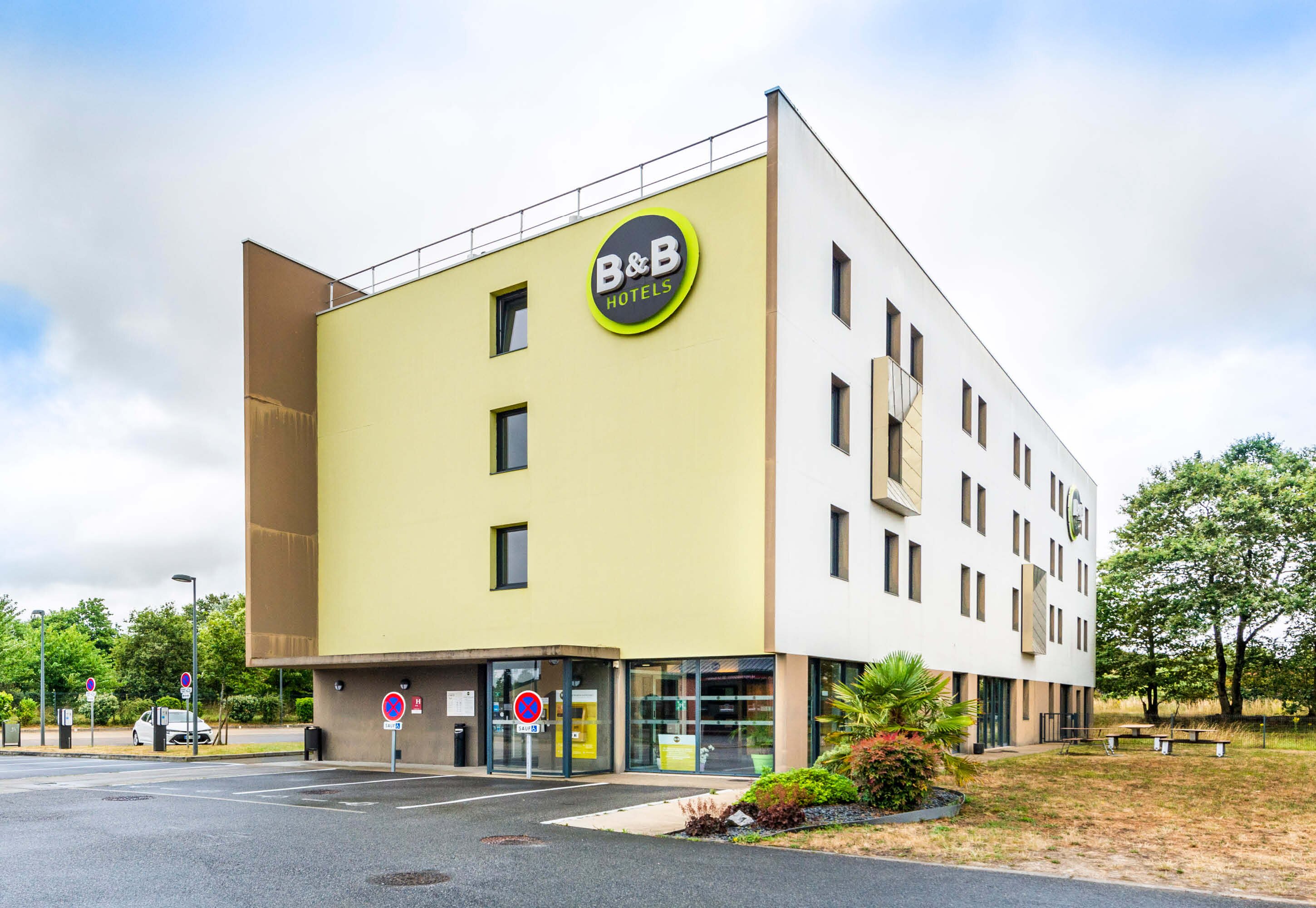 B&B HOTEL NANTES SAVENAY - Prices & Reviews (France)